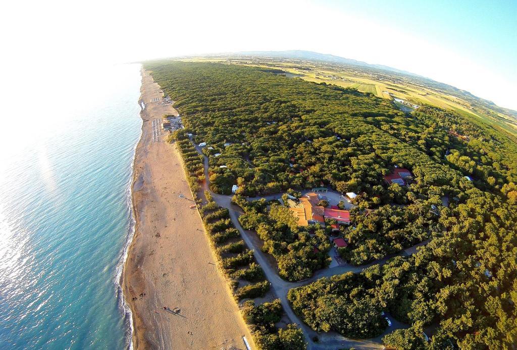 Le Esperidi Camping Ecoresort Marina Di Bibbona Dış mekan fotoğraf
